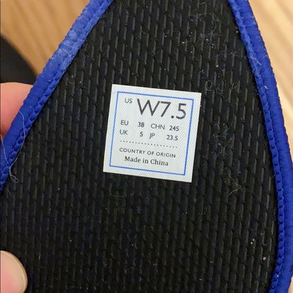 Black Rothy's pointed flats - Picture 5 of 8